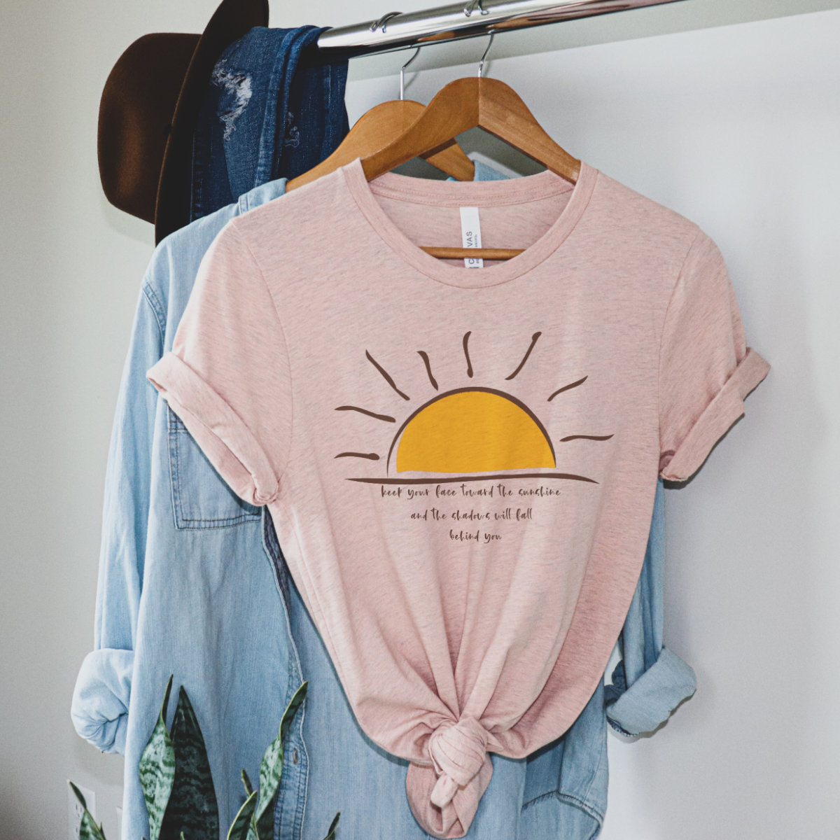 T-shirt graphique pour femme : Sunshine